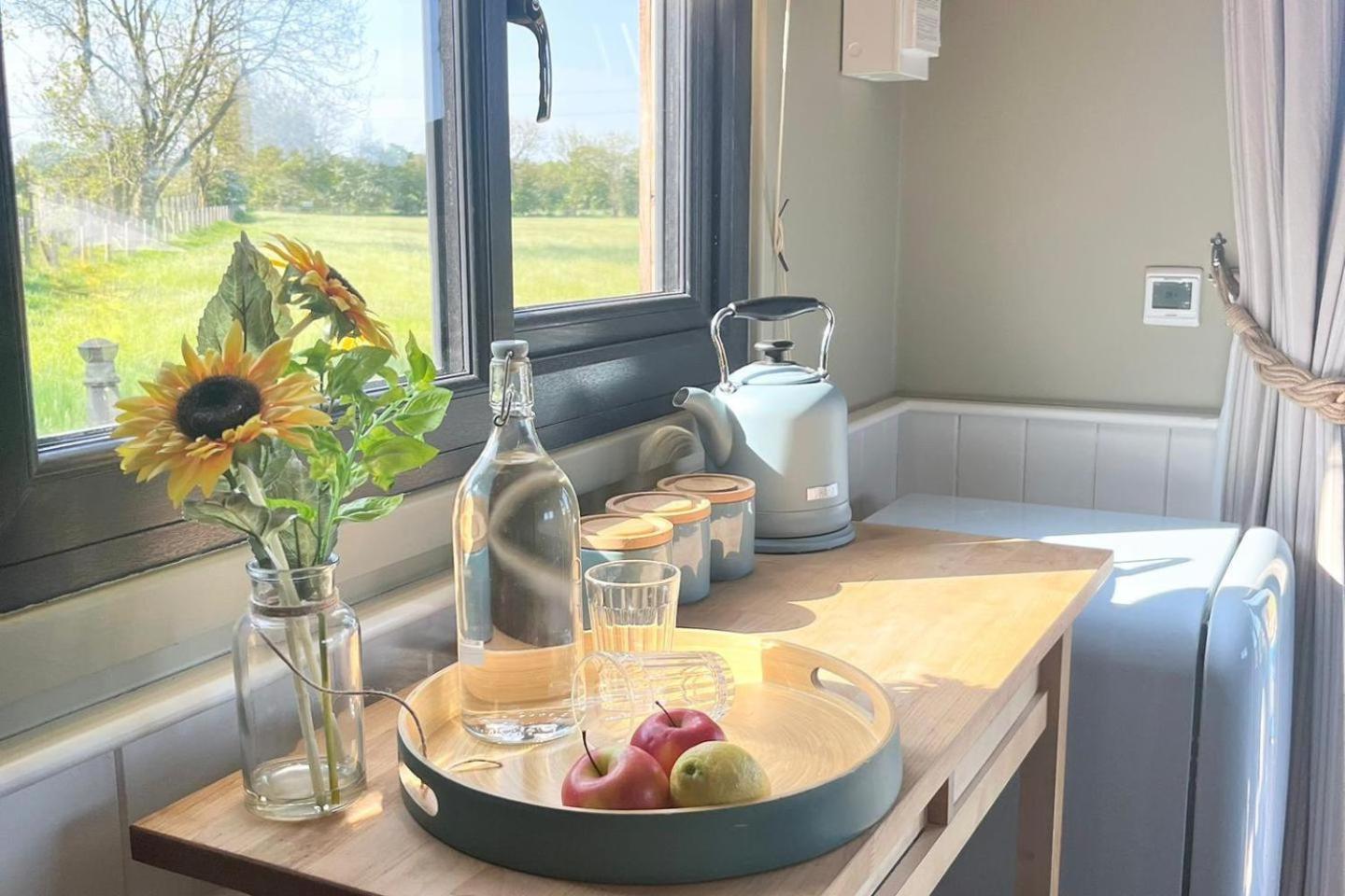 Holiday home 1br-sleeps2-field View-parking-cabin Experience Morpeth